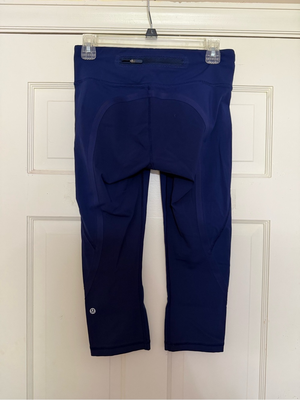 Lululemon Navy Capri Crop Leggings - 6